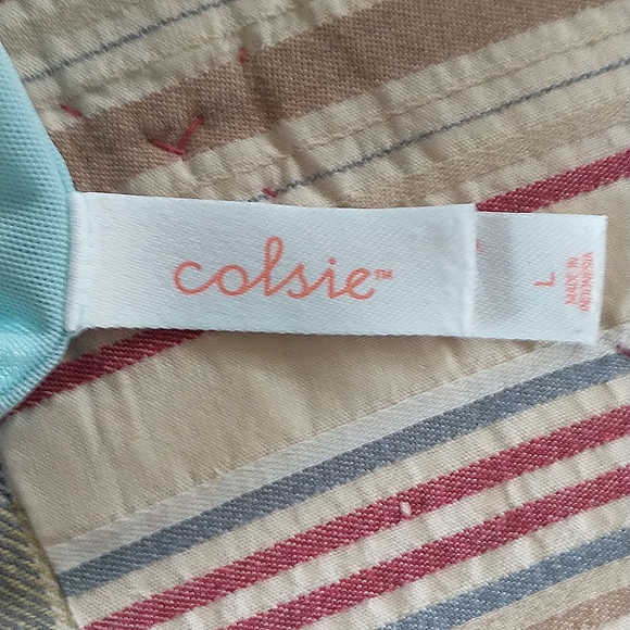 Large Colsie Bras - Picture 7 of 9